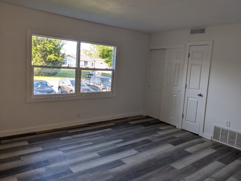 502 W Market St #102 - Photo 3 of 10