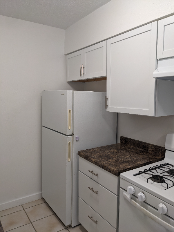 502 W Market St #102 - Photo 5 of 10