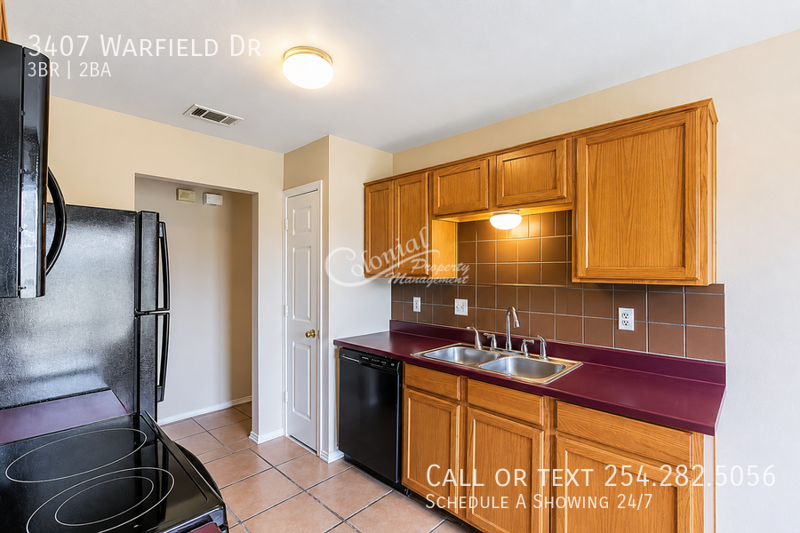 3407 Warfield Dr - Photo 2 of 13