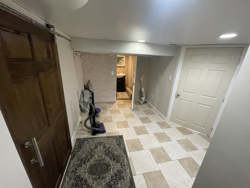 1220 Linden St - Photo 2 of 10