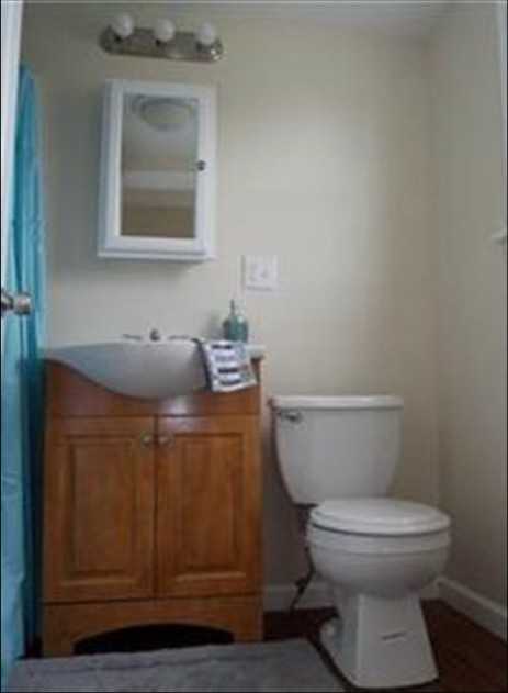 1220 Linden St - Photo 5 of 10