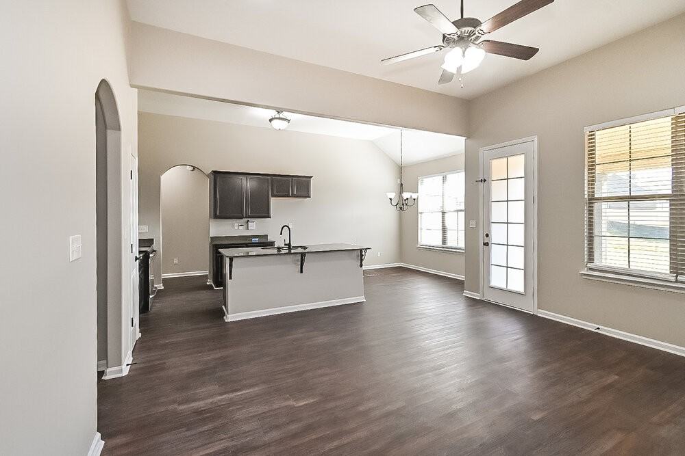 75 Briar Hollow Ln - Photo 6 of 19