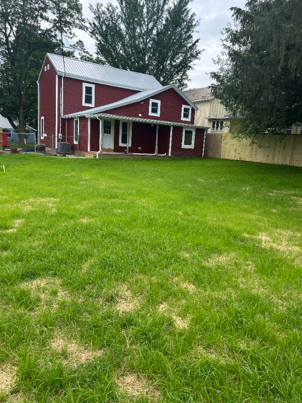 612 N Main St - Photo 2 of 15