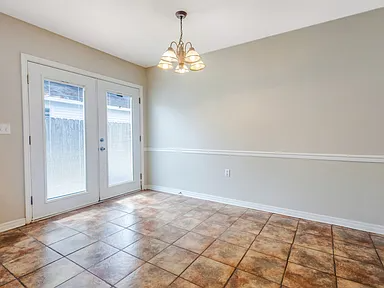 2566 Barron Ct - Photo 3 of 20