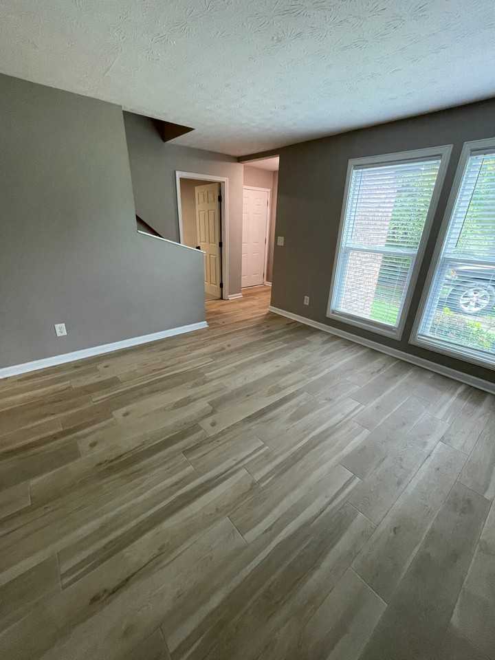 3173 Dove Ct #B - Photo 3 of 23