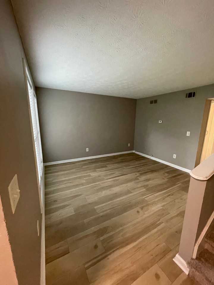 3173 Dove Ct #B - Photo 4 of 23