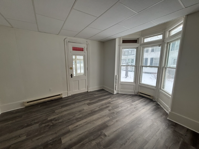 174 Main St #1A - Photo 4 of 7