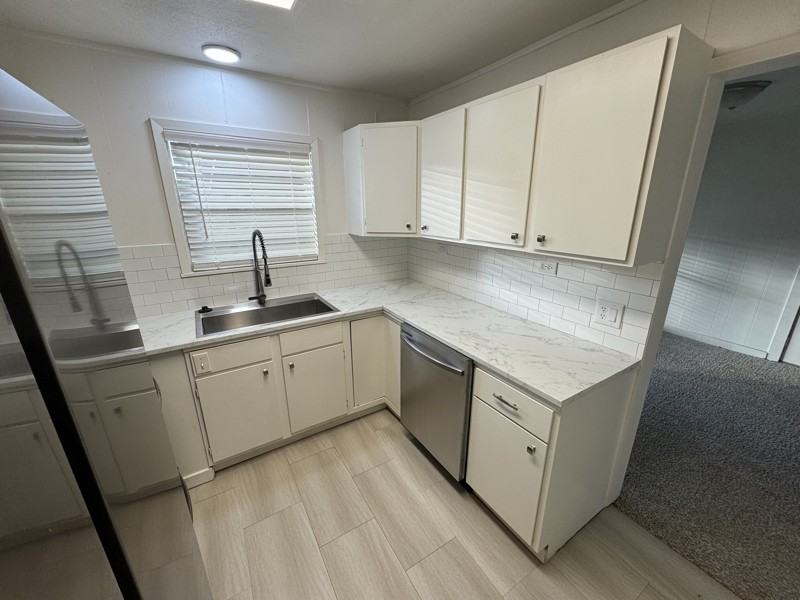 203 Shelter Ln - Photo 4 of 14