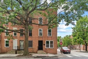 featured image of 112 N Schroeder St