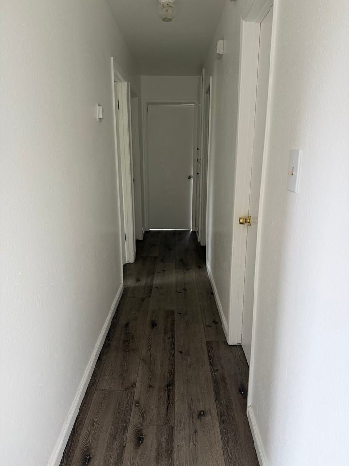 3001 Radnor Way - Photo 3 of 8