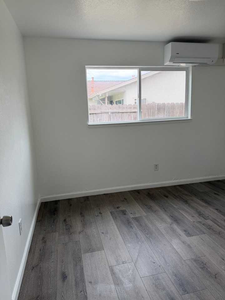 3001 Radnor Way - Photo 6 of 8