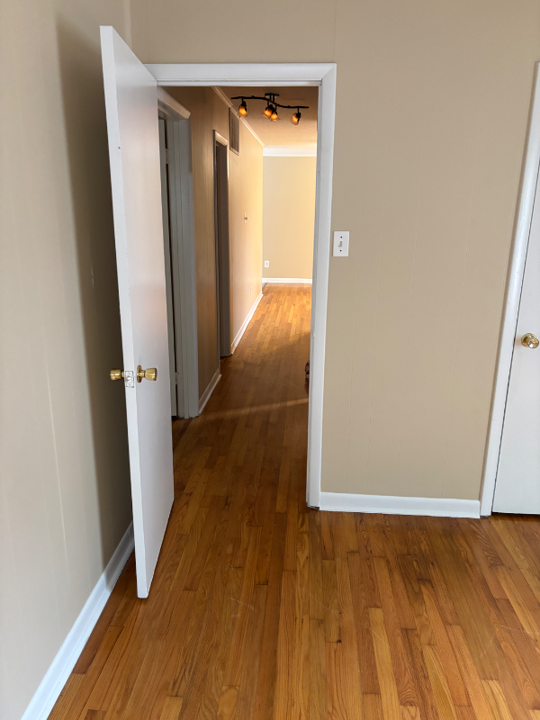 2837 Meade Ave - Photo 6 of 10