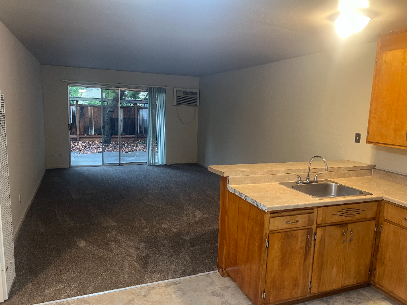 1020 Dolores St #2 - Photo 4 of 8