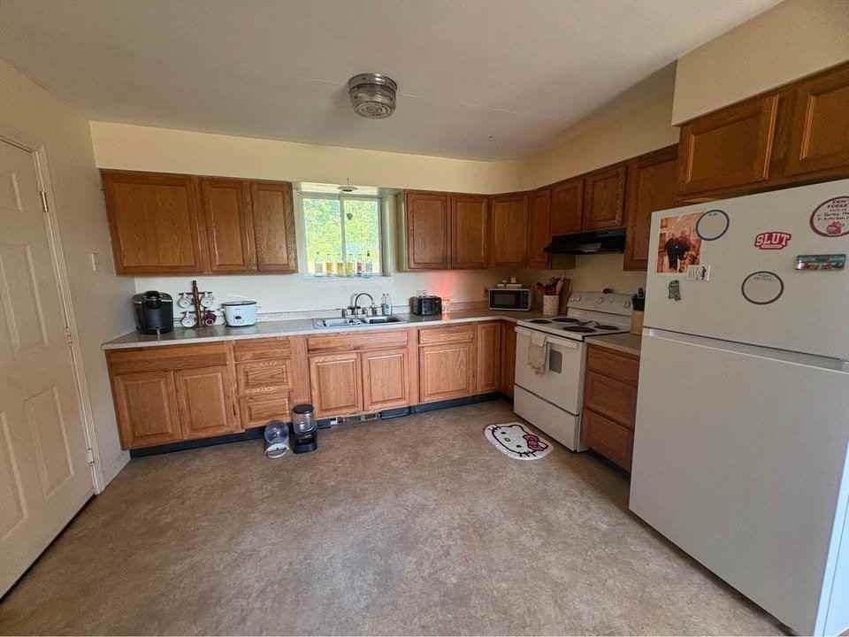 111 Mountain St #C - Photo 3 of 7
