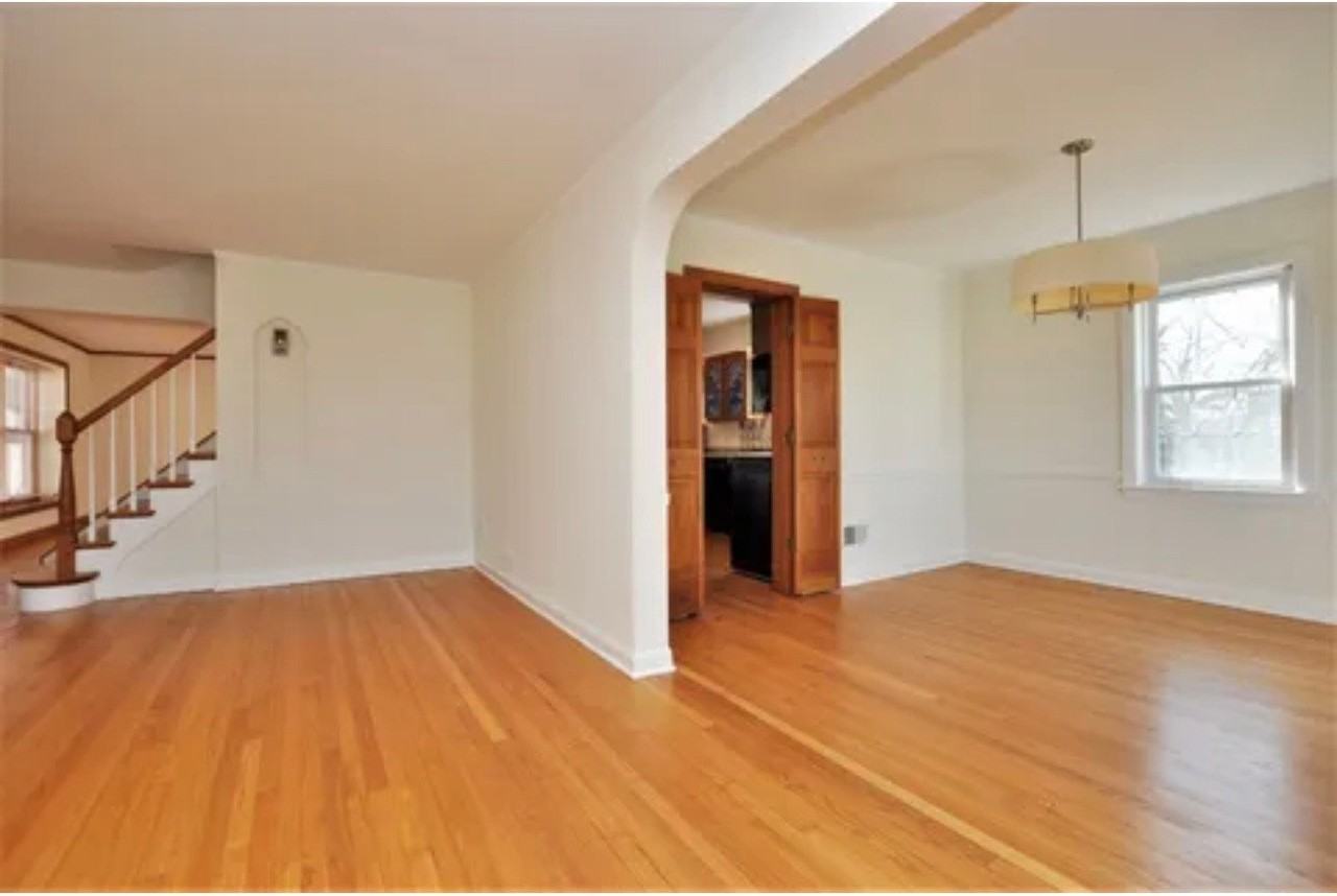 6815 N Lowell Ave - Photo 5 of 31