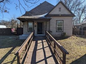534 E Sycamore St - Photo 1 of 1