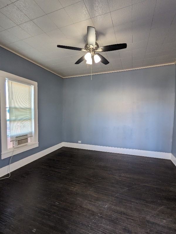 534 E Sycamore St - Photo 2 of 20