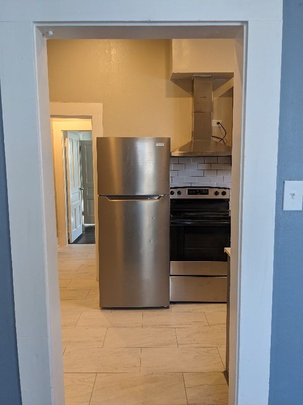 534 E Sycamore St - Photo 5 of 20