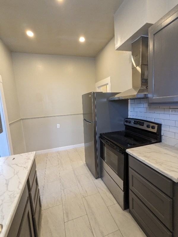 534 E Sycamore St - Photo 7 of 20