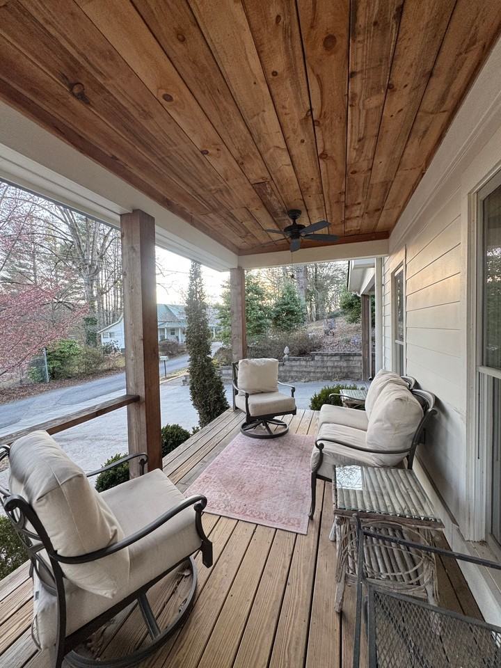 104 Hamby St - Photo 3 of 19