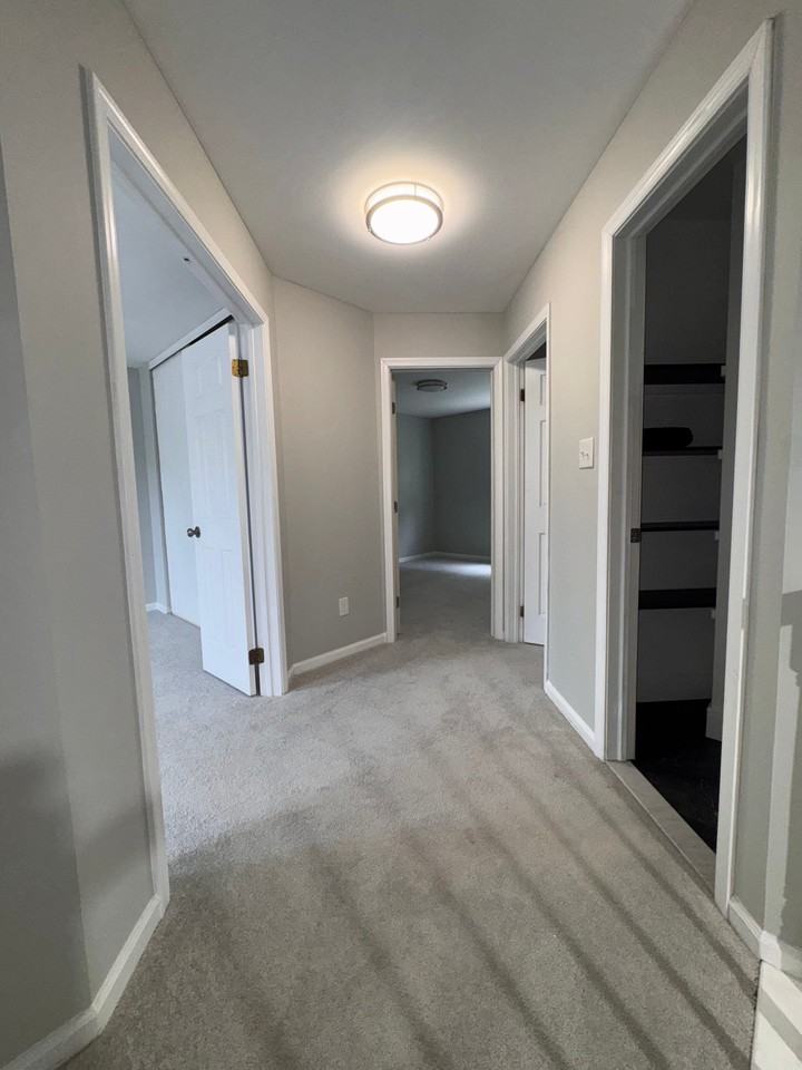 73 Village Dr - Photo 4 of 19