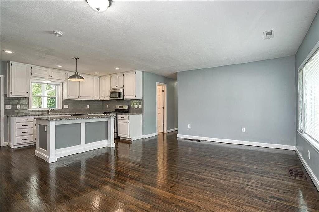 9302 W 50th Ter - Photo 3 of 21