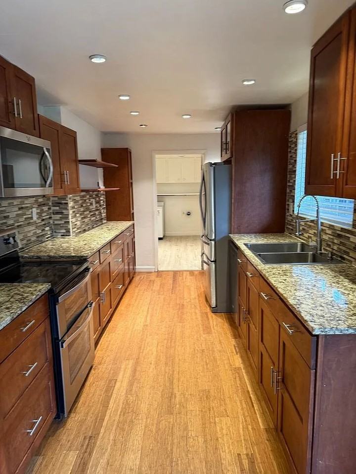 9701 Se 7th St - Photo 3 of 16