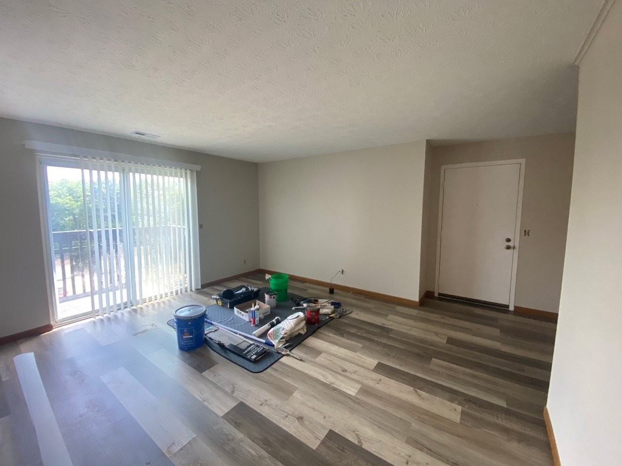 1000 Valley View Ln #G - Photo 2 of 10