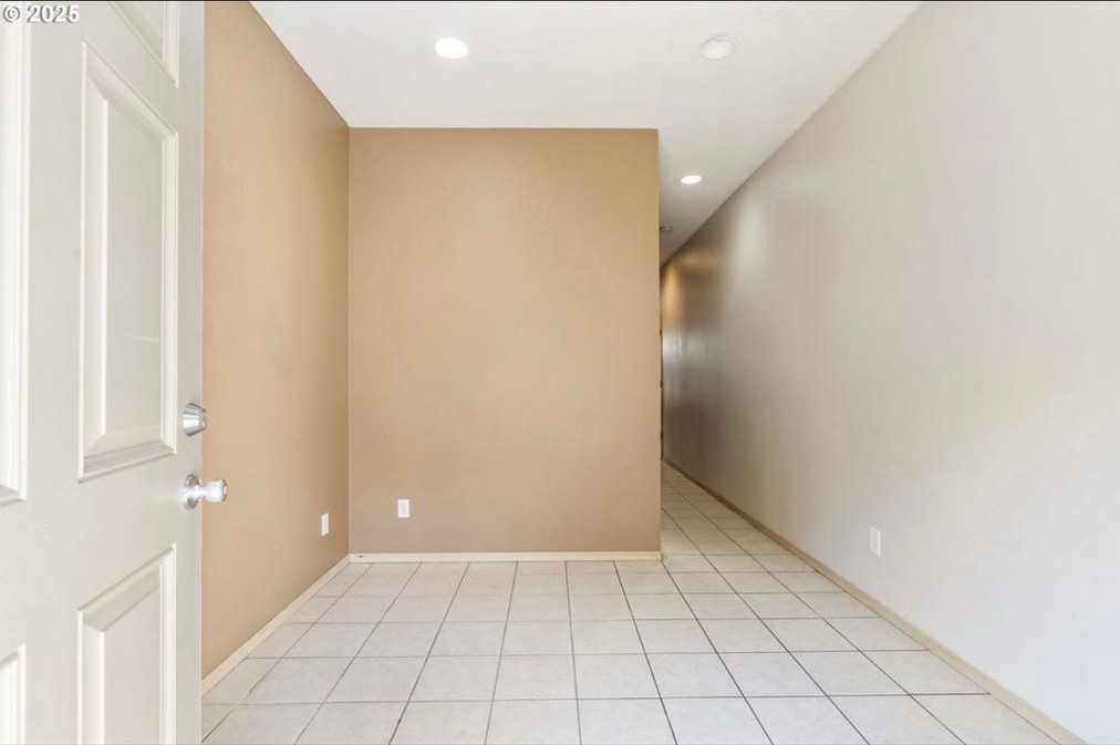 2833 Ne Stapleton Rd - Photo 3 of 20