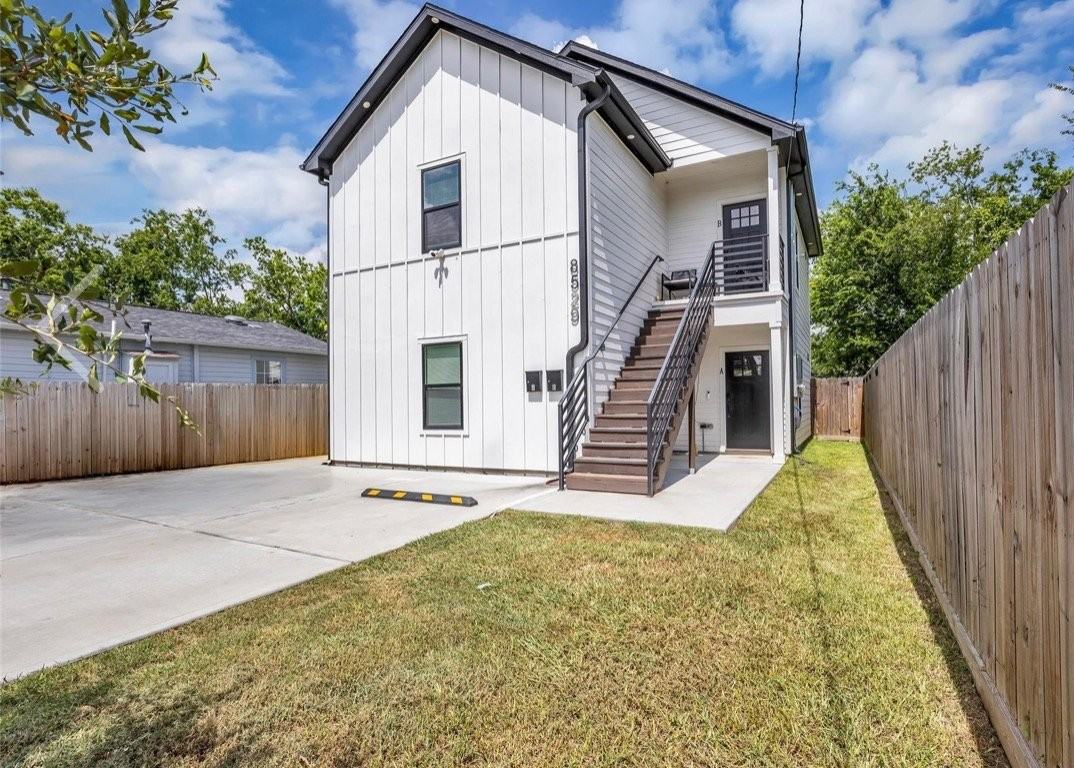 8529 Dosia St #A - Photo 2 of 14