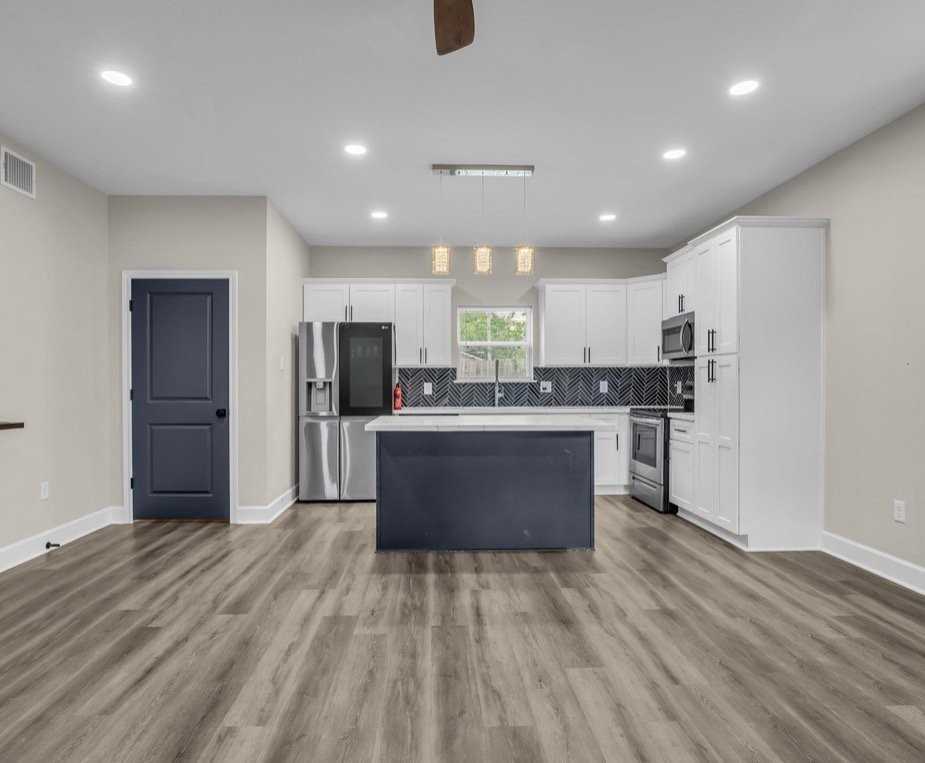 8529 Dosia St #A - Photo 3 of 14