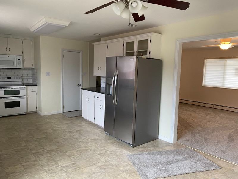 411 Es - Photo 6 of 16