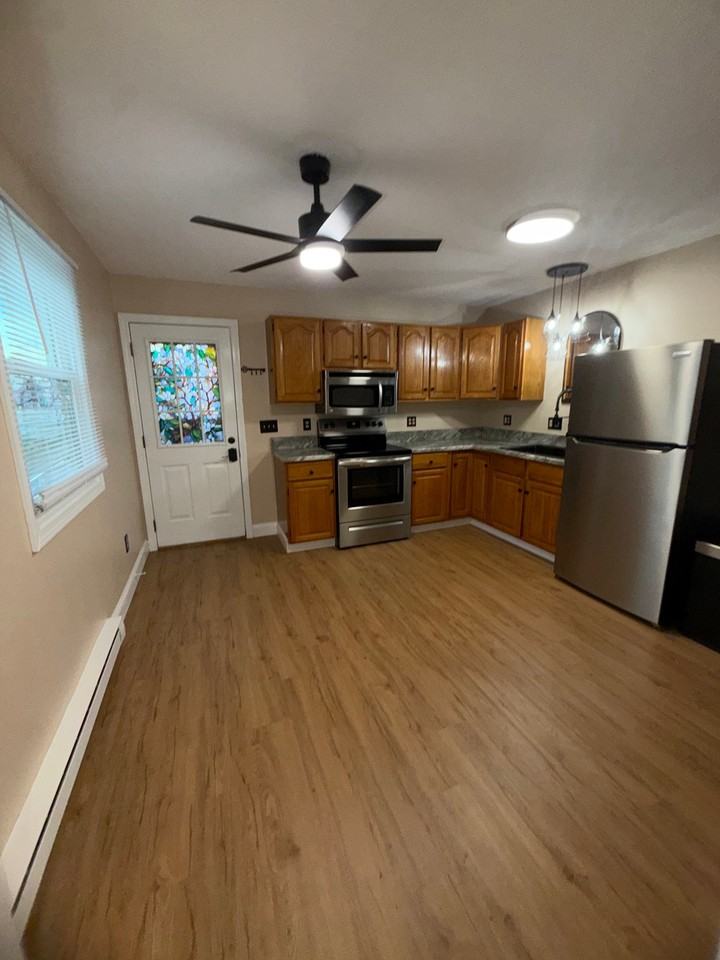 17 Lockwood Ave - Photo 3 of 9