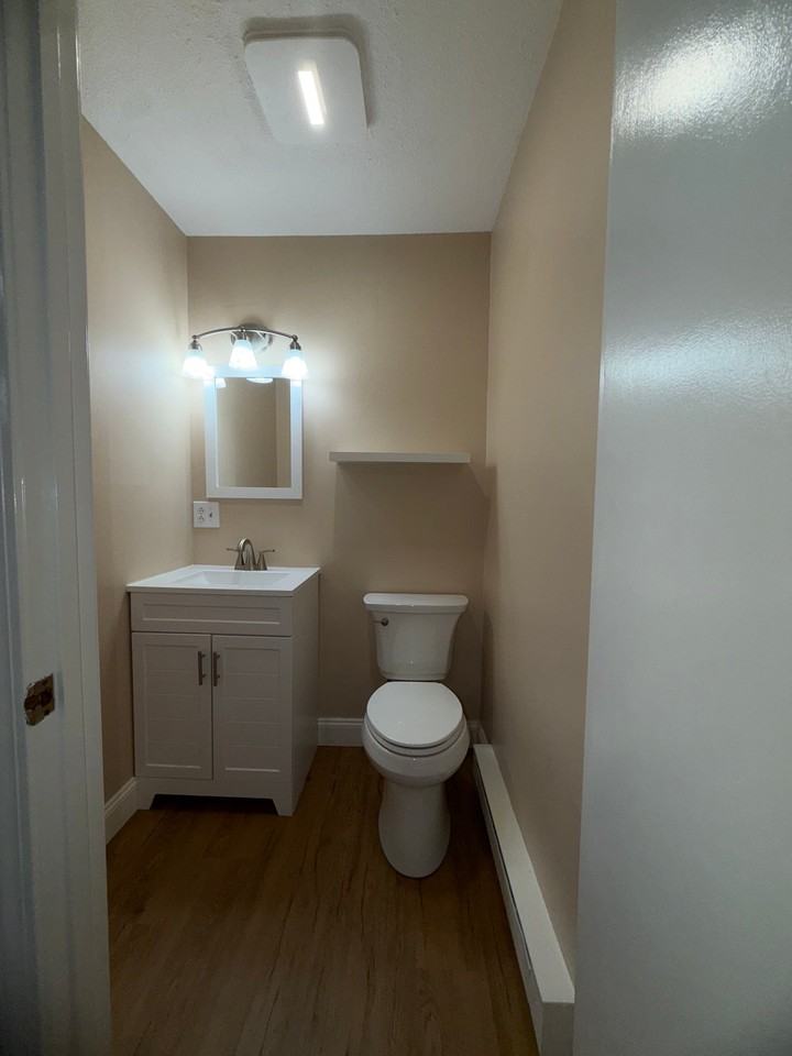 17 Lockwood Ave - Photo 4 of 9