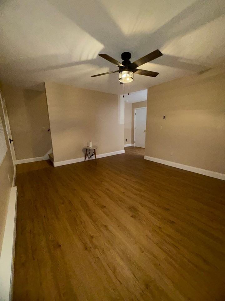 17 Lockwood Ave - Photo 5 of 9