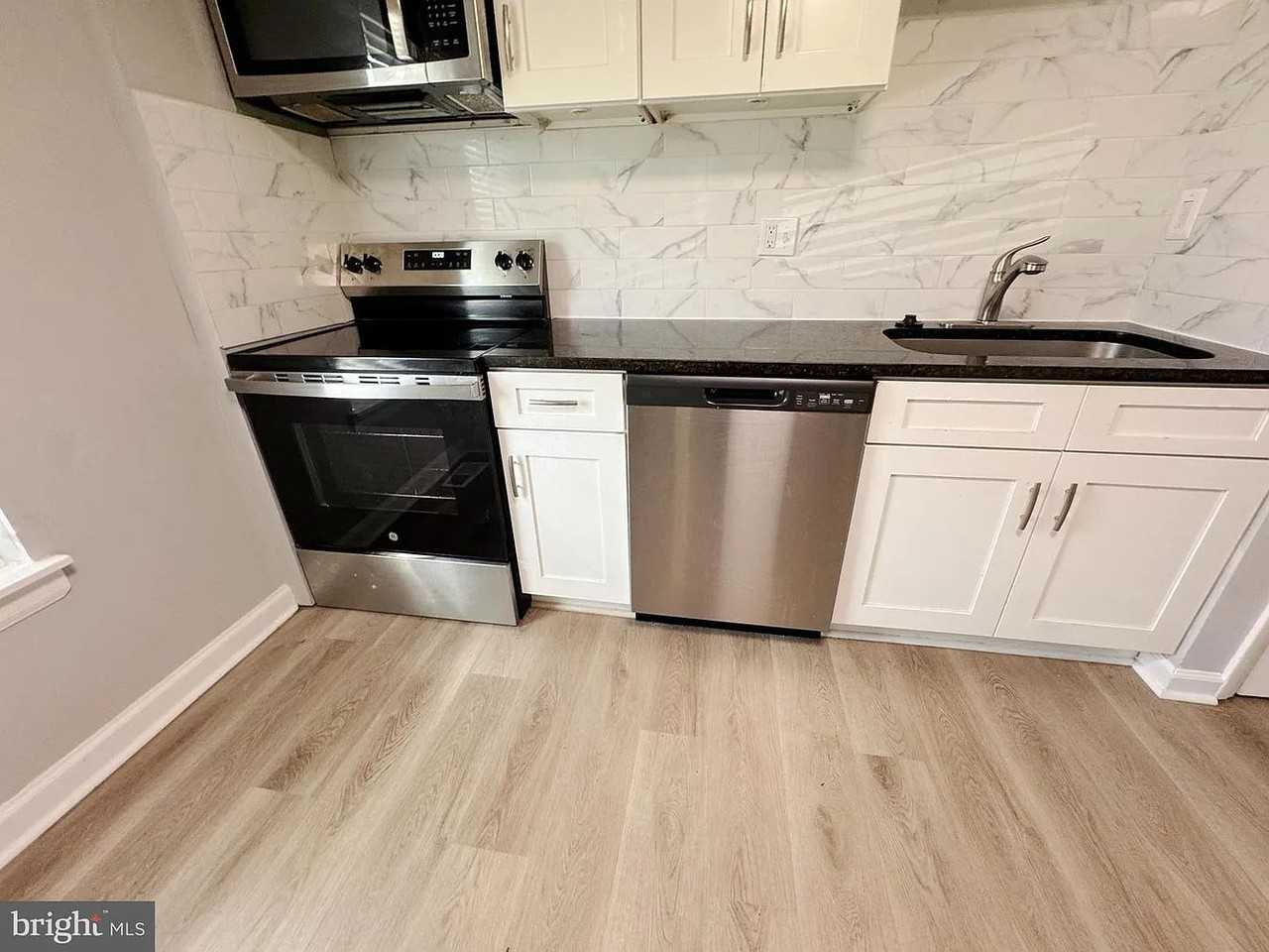 9226 Throgmorton Rd - Photo 3 of 23