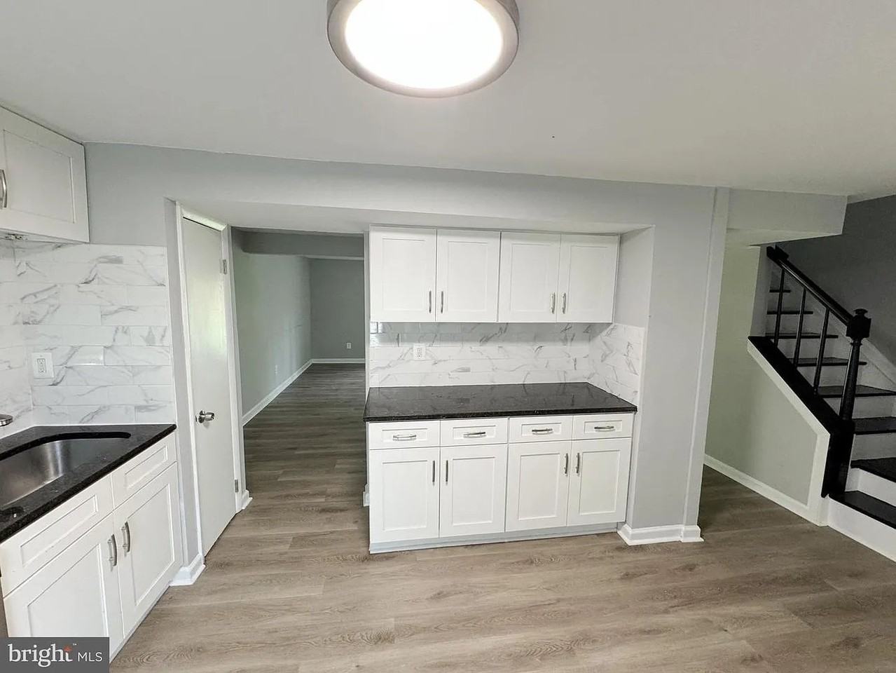 9226 Throgmorton Rd - Photo 4 of 23