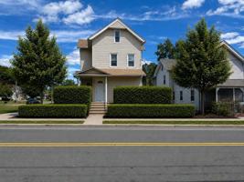 featured image of 563 East St
