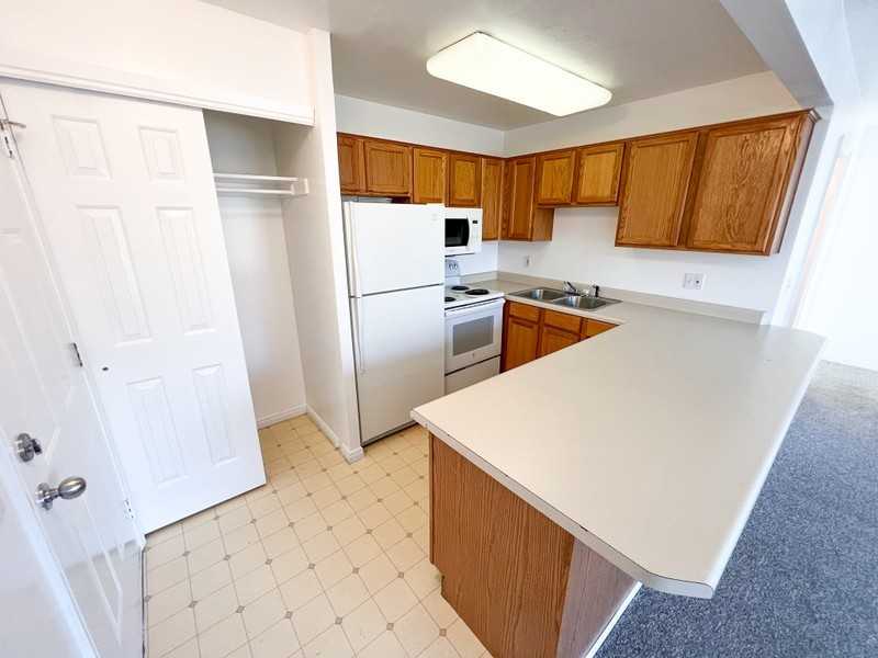 717 S St #3 - Photo 2 of 7