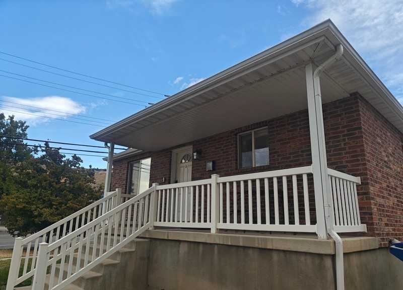 584 N Pugsley St - Photo 2 of 6