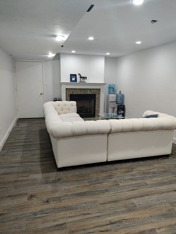 584 N Pugsley St - Photo 5 of 6