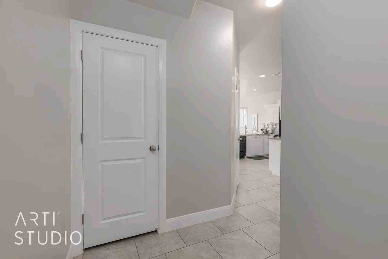 150 Northeast #60 - Photo 4 of 20