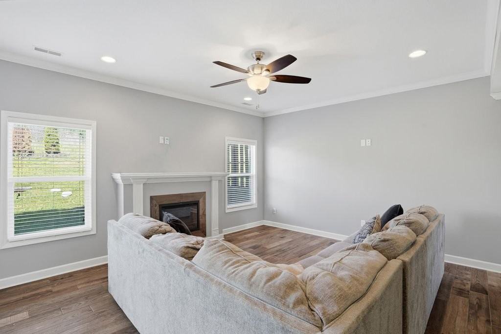 5209 Silver Mill Dr - Photo 6 of 20