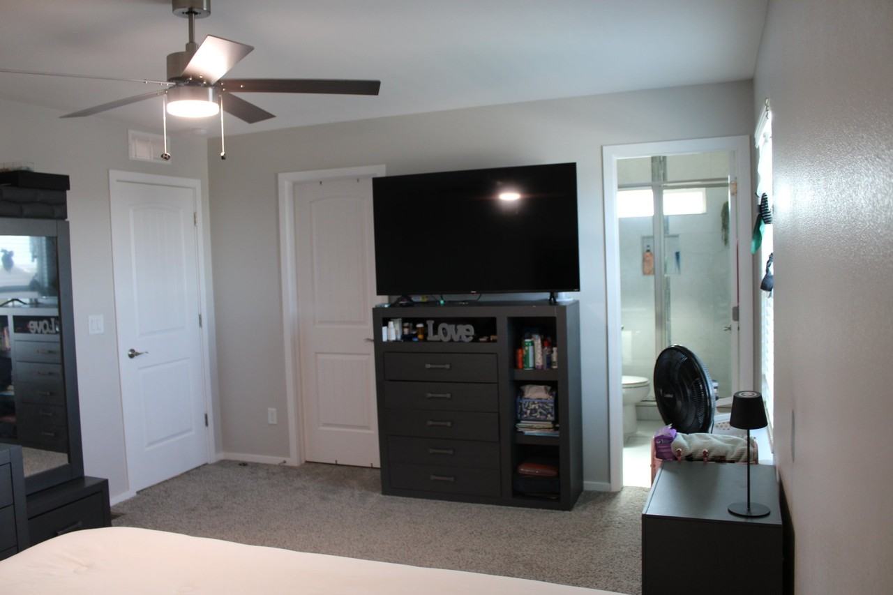 13909 Summer View Ave - Photo 5 of 23