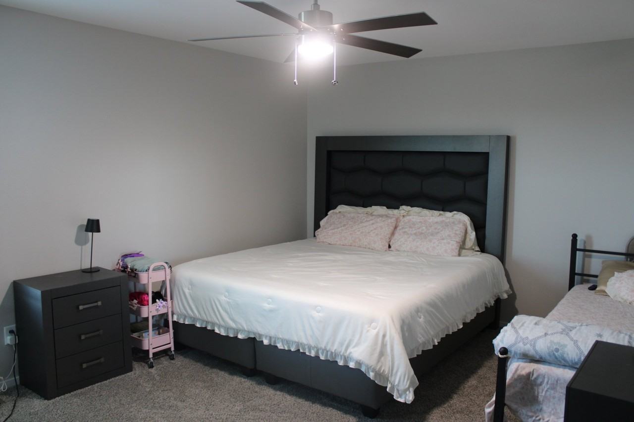 13909 Summer View Ave - Photo 6 of 23