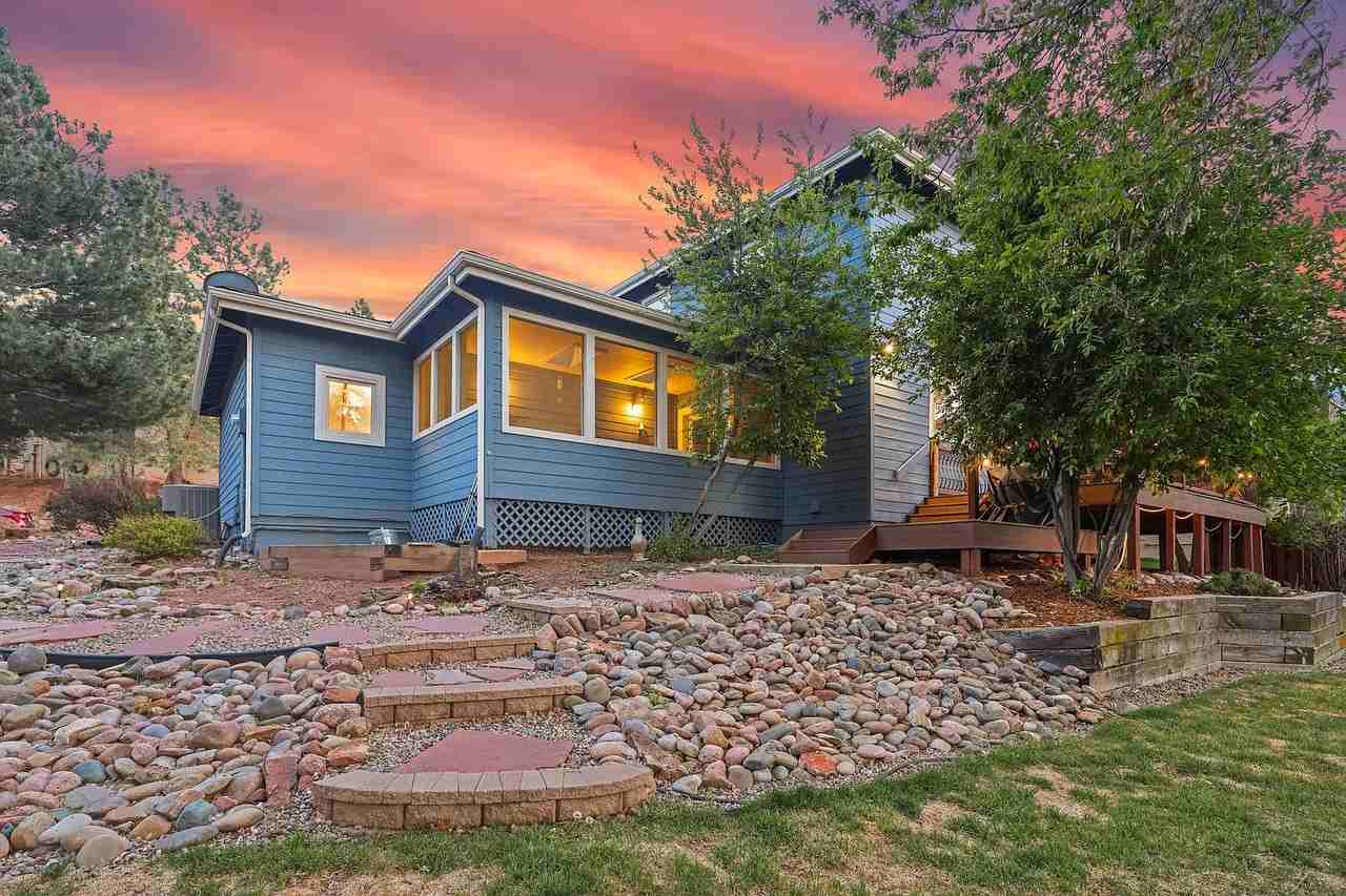 36 Sandra Ln - Photo 2 of 20