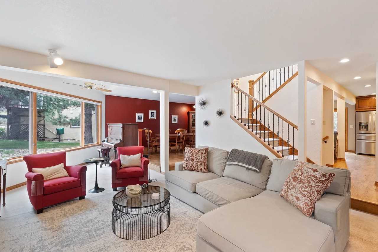 36 Sandra Ln - Photo 6 of 20