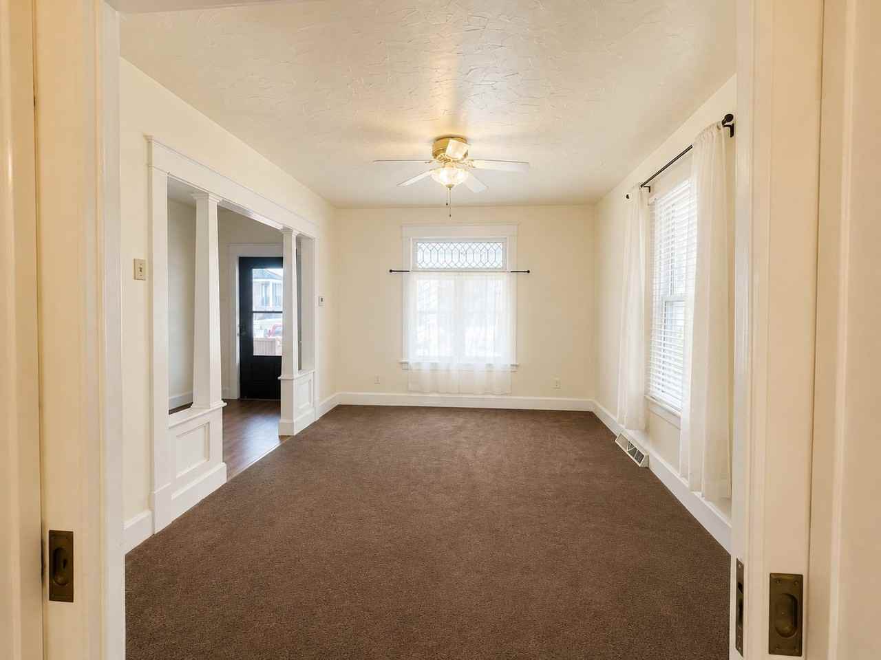 422 Franklin Ave #1 - Photo 4 of 11