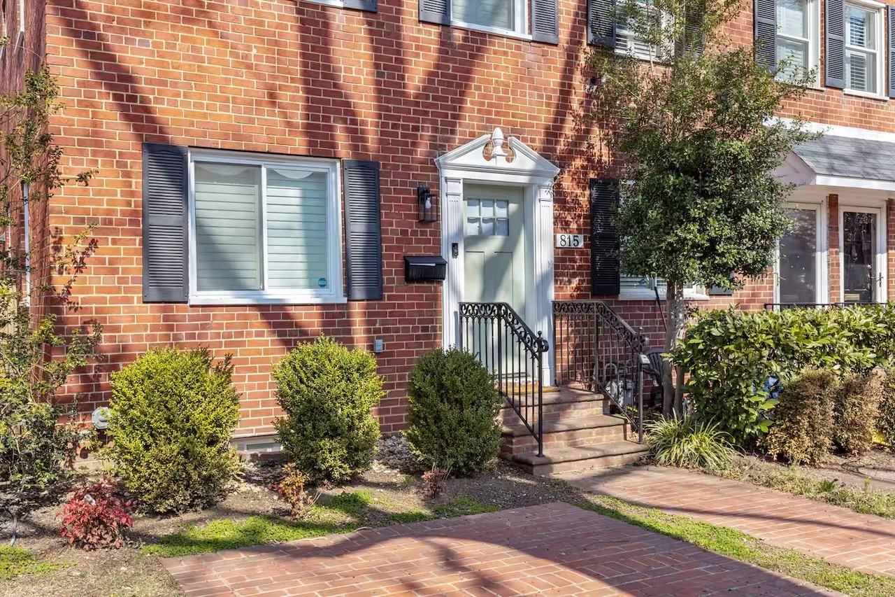 815 Jefferson St - Photo 2 of 20