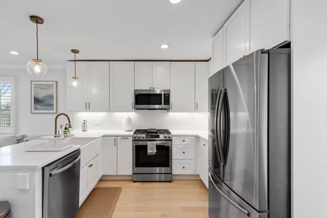 815 Jefferson St - Photo 5 of 20